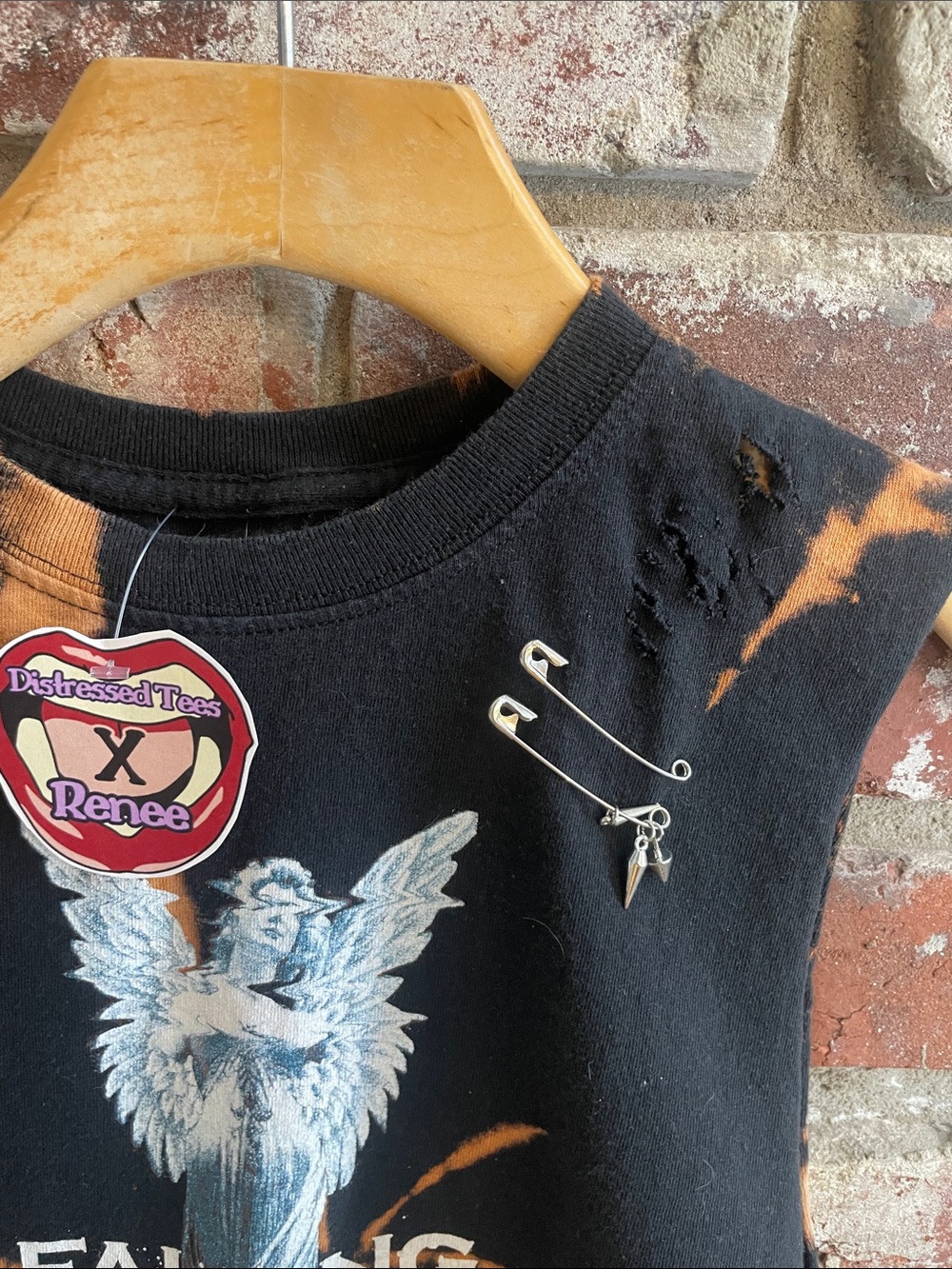 Falling in Reverse Graphic Distressed Muscle Tee - Picture 2 of 3